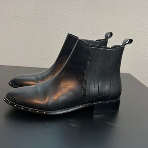 Steve Madden Ankle Boots with silver studs 8.5 Women’s